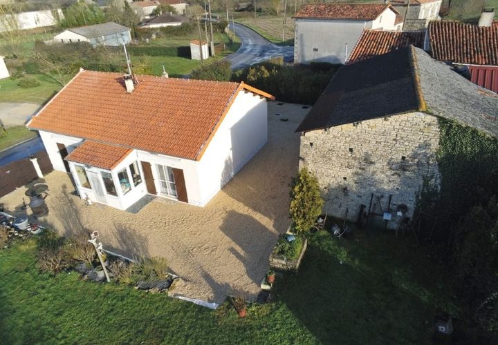 Villa i Aigre, Charente, Aigre - € 129.000 | Ref: r7401 - foto 1