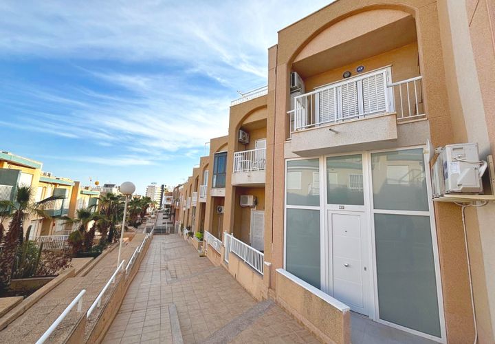 Bungalou a Torrevieja, Alicante, Torrevieja - € 169.900 | Ref: A11082/6084 - foto 1