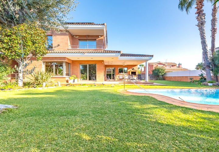 Villa i Calafell, Tarragona, Calafell - € 1 300 000 | Ref: OI02262/5763 - foto 1