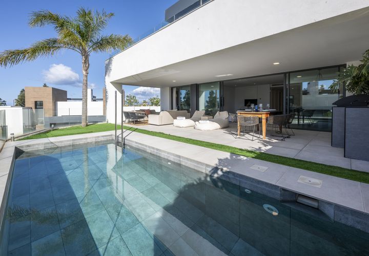 Dupleks i Marbella, Malaga, Marbella - € 1 075 000 | Ref: BHHS-05225 - foto 1