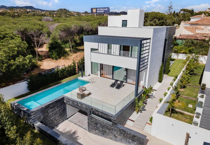 Villa i Marbella, Malaga, Marbella - € 3.595.000 | Ref: BHHS-05323 - foto 1