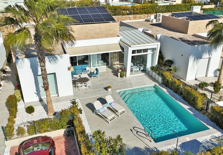 Villa a Torrevieja, Alicante, Torrevieja - € 559.900 | Ref: VC3701 - foto 1