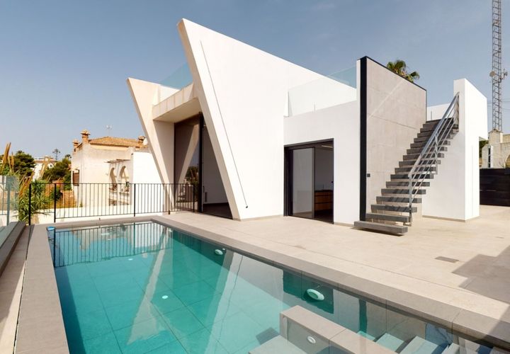 Villa a Torrevieja, Alicante, Torrevieja - € 750.000 | Ref: MOVE-259 - foto 1