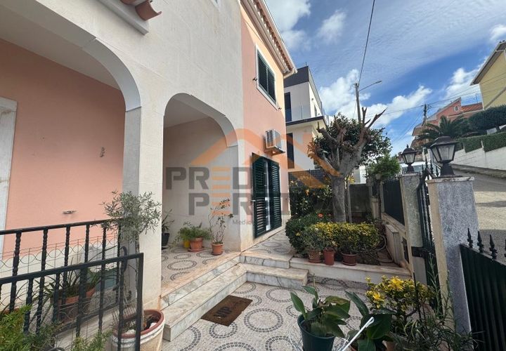 Villa i Odivelas, Lisbon, Odivelas - € 799 000 | Ref: PP5787 - foto 1