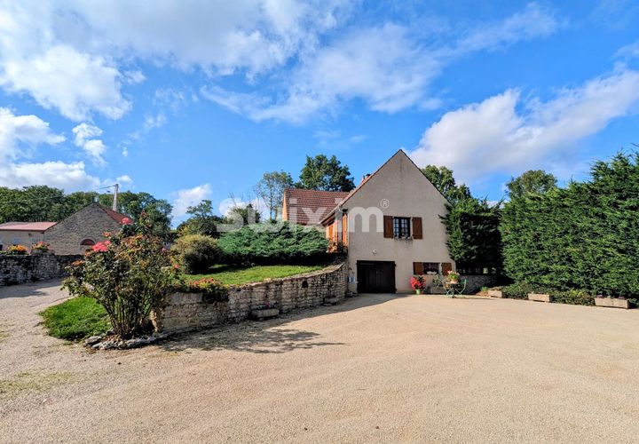 Villa a Bligny-sur-Ouche, Cote-d'Or, Bligny-sur-Ouche - € 204.000 | Ref: 70326JPD - foto 1
