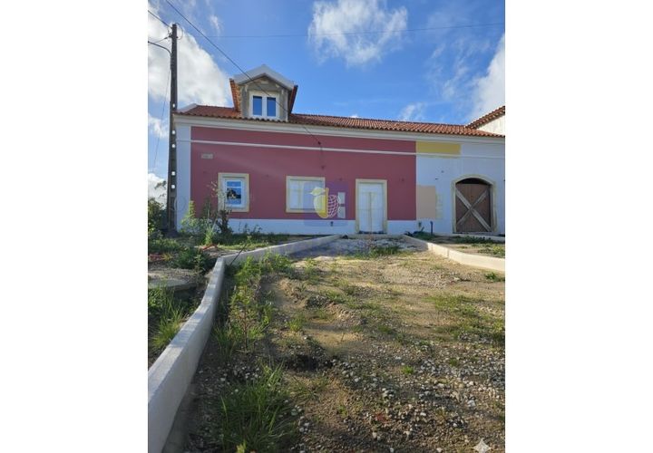 Villa i Cadaval, Lisbon, Cadaval - € 295.000 | Ref: CAL-216991 - foto 1