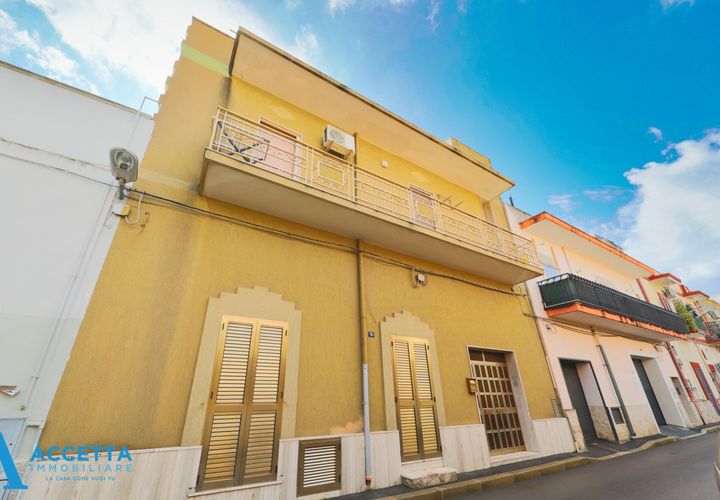 Villa i Taranto, Taranto, Taranto - € 139.000 | Ref: 13904 - foto 1