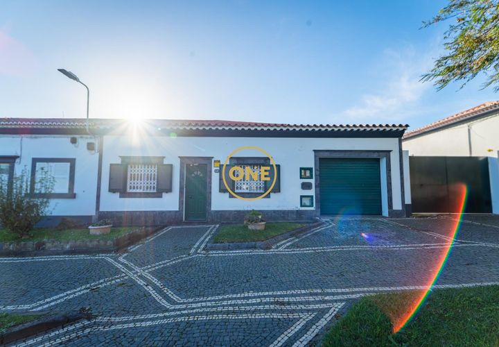 Byhus i Ponta Delgada, Sao Miguel, Ponta Delgada - € 509.000 | Ref: ONE401819-8 - foto 1