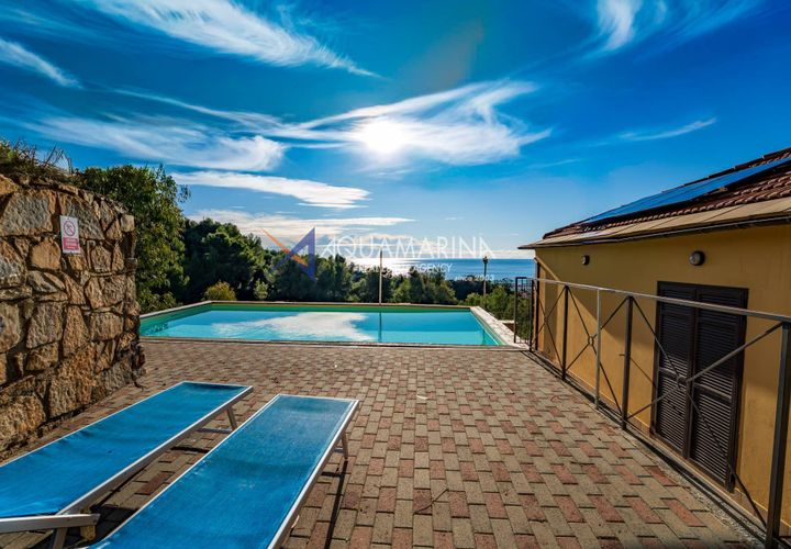 Villa a Cipressa, Imperia, Cipressa - € 700.000 | Ref: 14100 - foto 1