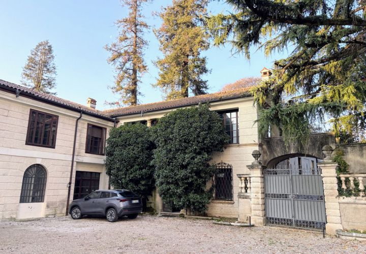 Villa a Thiene, Vicenza, Thiene - € 540.000 | Ref: AS40 - foto 1