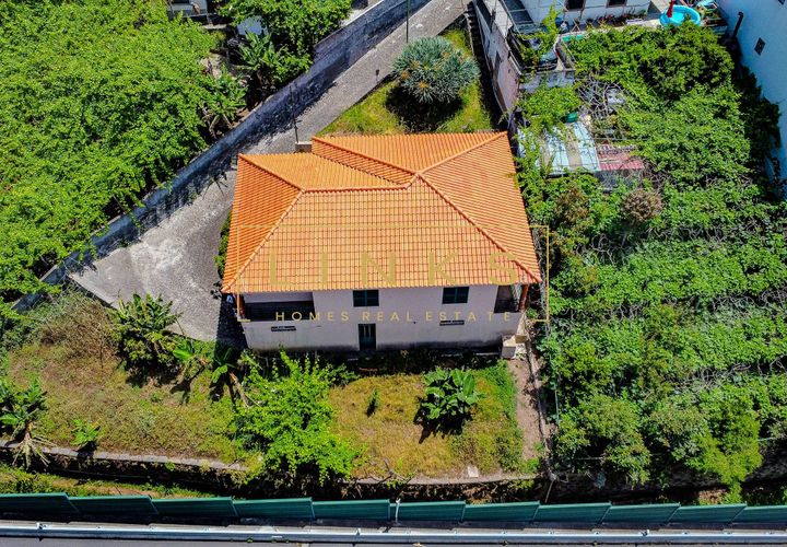 Villa i Camara de Lobos, Madeira, Camara de Lobos - € 395.000 | Ref: LH-745-2025E - foto 1