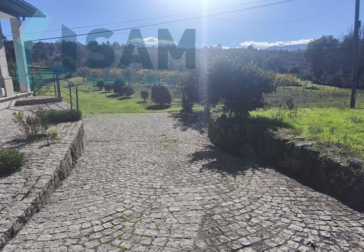 Landejendom i Juncais, Vila Ruiva e Vila Soeiro do Chão, Guarda, Juncais, Vila Ruiva e Vila Soeiro do Chão - € 299.000 | Ref: IR26/2025 - foto 1
