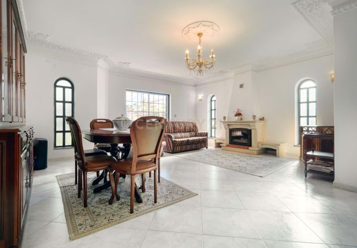 Villa i Almada, Setubal, Almada - € 560.000 | Ref: C0364-05304 - foto 1