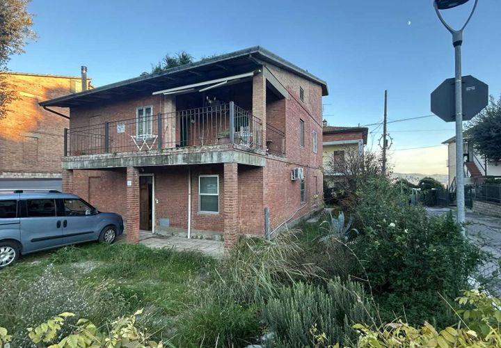 Villa i Perugia, Perugia, Perugia - € 240.000 | Ref: PG8305M-769818 - foto 1