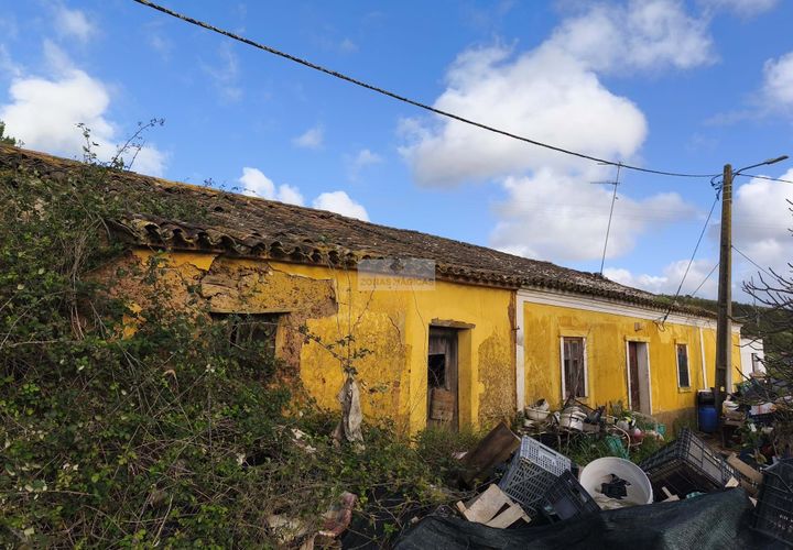 Farm hus i Monchique, Faro, Monchique - € 291.000 | Ref: Q0073 - foto 1