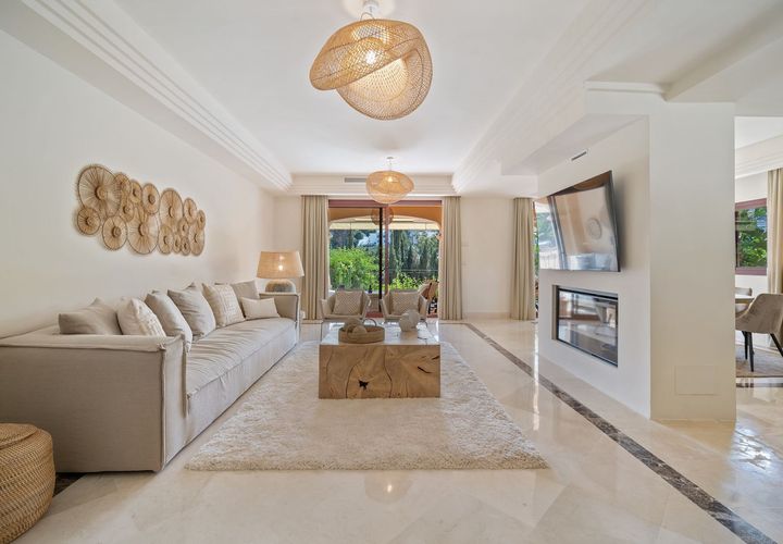 Villa i Puerto Banus, Malaga, Puerto Banus - € 2.575.000 | Ref: CC47821640 - foto 1