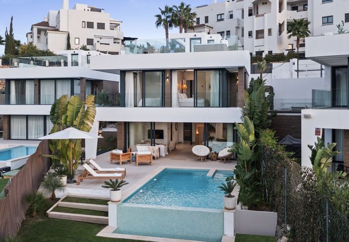 Villa a Estepona, Malaga, Estepona - € 1.495.000 | Ref: CC57159770 - foto 1