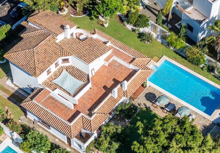 Villa em Estepona, Malaga, Estepona - € 1.950.000 | Ref: CC57115433 - foto 1