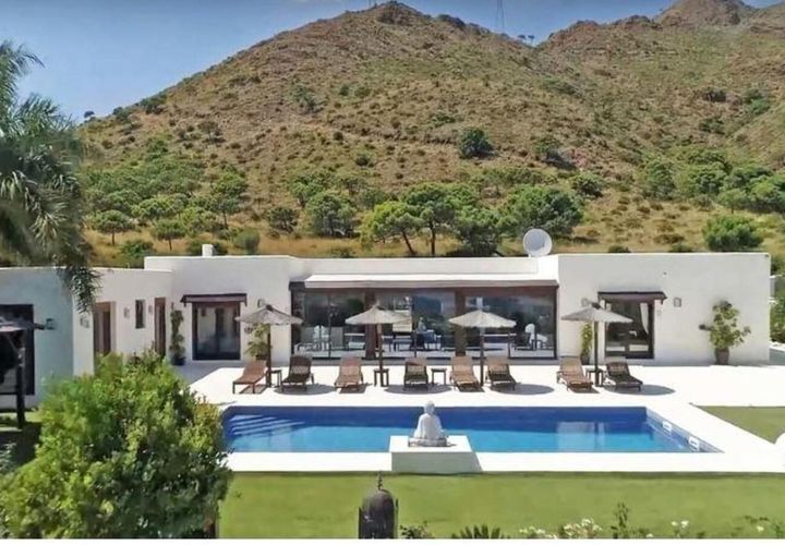 Villa i Estepona, Malaga, Estepona - € 1.600.000 | Ref: CC57169397 - foto 1