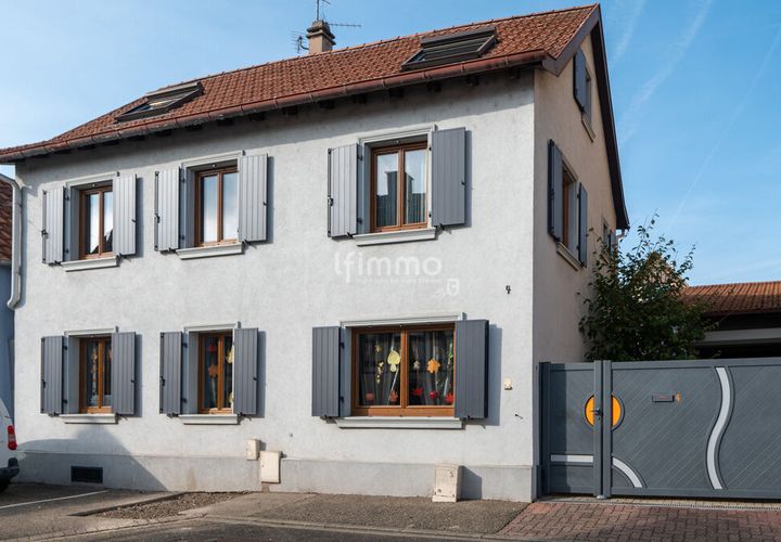 Villa em Eckbolsheim, Bas-Rhin, Eckbolsheim - € 441.000 | Ref: fr072910 - foto 1
