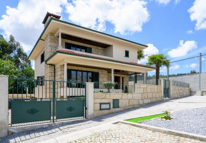 Villa en Maia, Porto, Maia - € 685.000 | Ref: LS05550 - photo 1