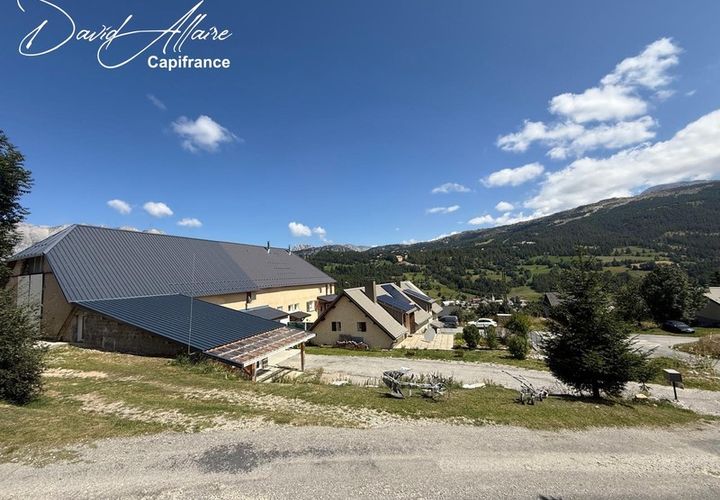 Villa a La Cluse, Hautes-Alpes, La Cluse - € 575.000 | Ref: 340934871821 - foto 1