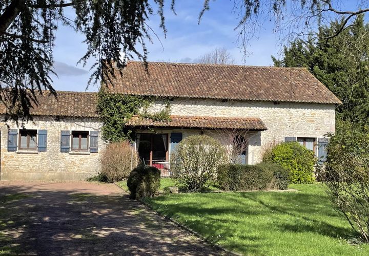 Villa i Saint-Savin, Vienne, Saint-Savin - € 209.000 | Ref: BVI77280 - foto 1