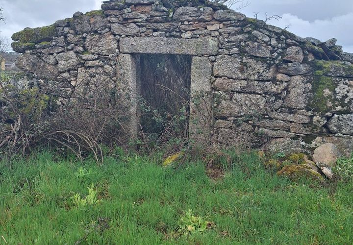 Helårsgrund i Guarda, Guarda, Guarda - € 25.000 | Ref: 32025RR - foto 1