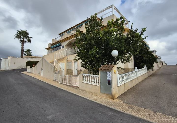 Villa i Playa Flamenca, Alicante, Playa Flamenca - € 278.000 | Ref: R11807 - foto 1
