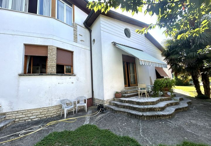 Villa a Barga, Lucca, Barga - € 420.000 | Ref: APS-1840 - foto 1