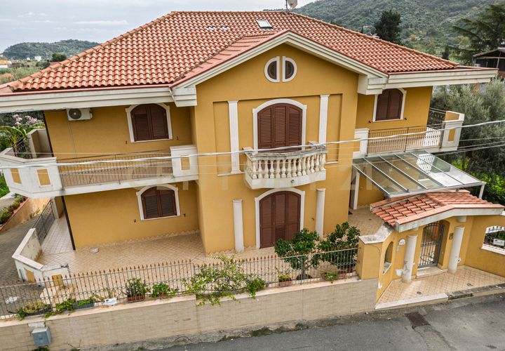 Villa i Savoca, Messina, Savoca - € 995.000 | Ref: 07-009 - foto 1