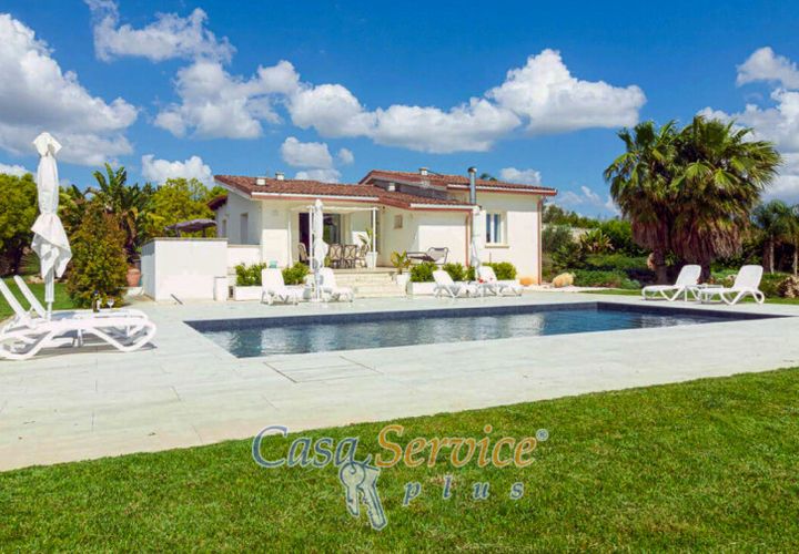Villa i Casarano, Lecce, Casarano - € 690.000 | Ref: CCO-690 - foto 1