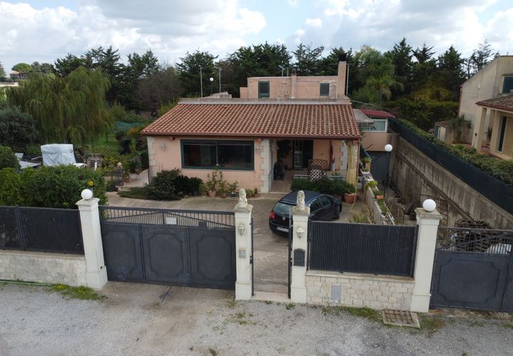 Villa i Modica, Ragusa, Modica - € 349.000 | Ref: 10155 - foto 1