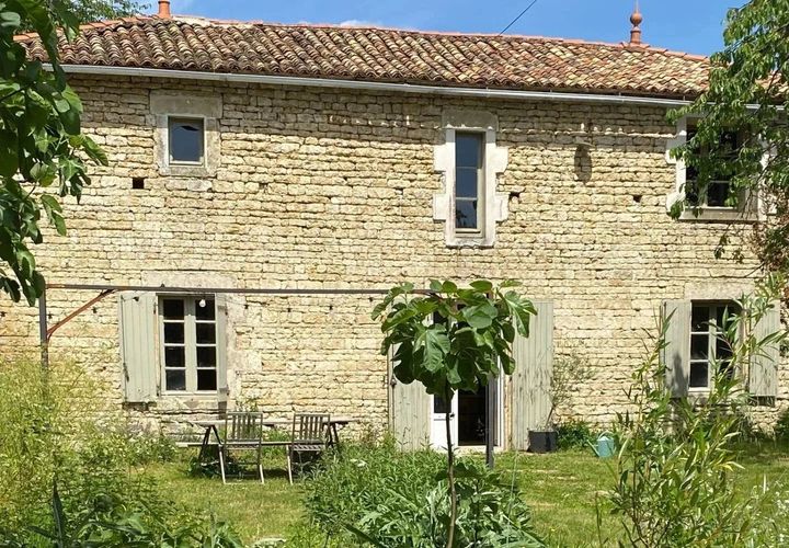Villa i Chef-Boutonne, Deux-Sevres, Chef-Boutonne - € 295.500 | Ref: BVI82599 - foto 1
