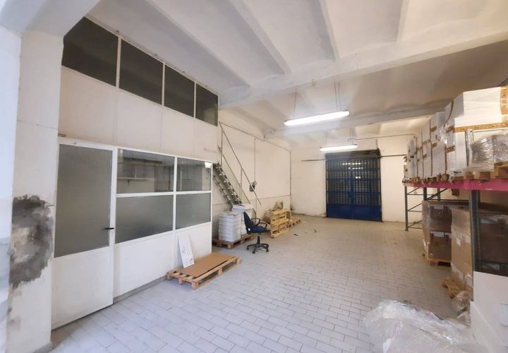 Erhvervsejendom i Florence, Florence, Florence - € 350.000 | Ref: 002- "Locale Commerciale Careggi" - foto 1
