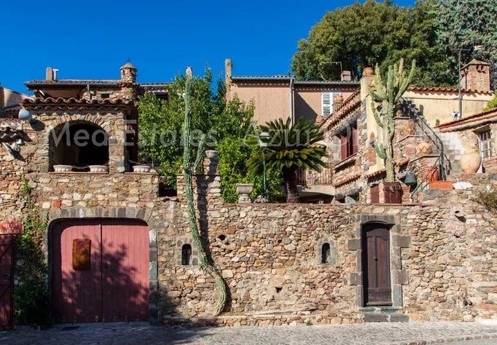 Landejendom i Grimaud, Var, Grimaud - € 1.630.000 | Ref: 86166118 - foto 1