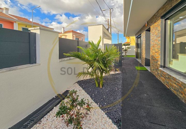 Villa i Corroios, Setubal, Corroios - € 750.000 | Ref: VSOL159 - foto 1