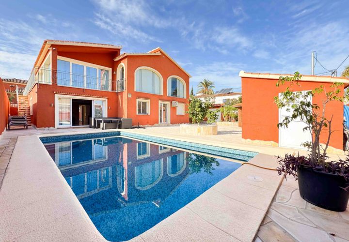 Villa i Denia, Alicante, Denia - € 970.000 | Ref: 995-DE - foto 1