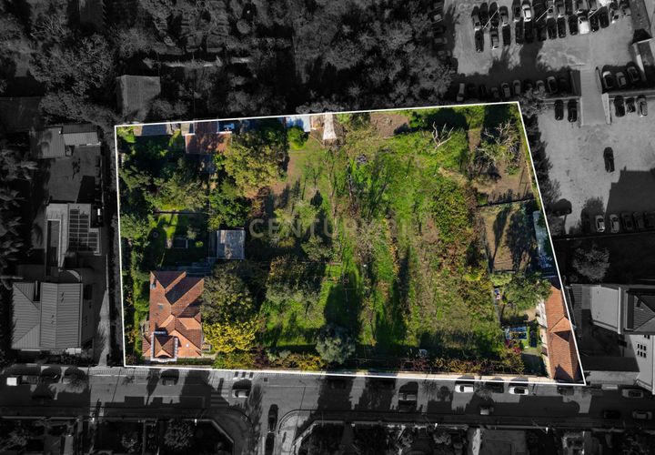 Helårsgrund i Santo Tirso, Porto, Santo Tirso - € 4.000.000 | Ref: C0256-03092 - foto 1