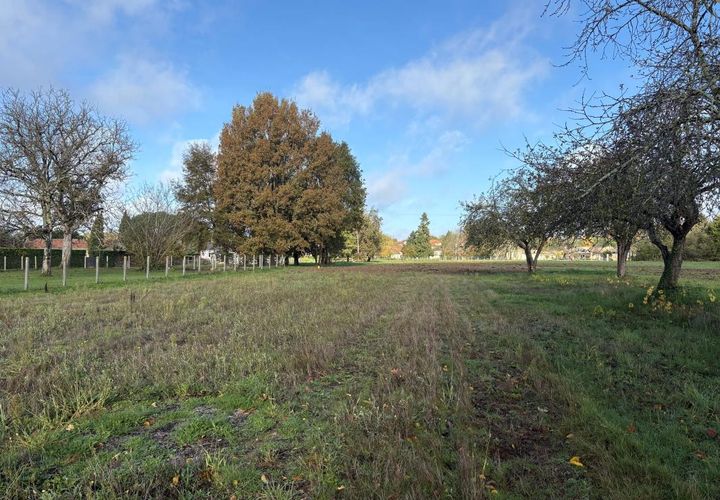 Terra a Saint-Front-de-Pradoux, Dordogne, Saint-Front-de-Pradoux - € 18.000 | Ref: BOBC27 - foto 1