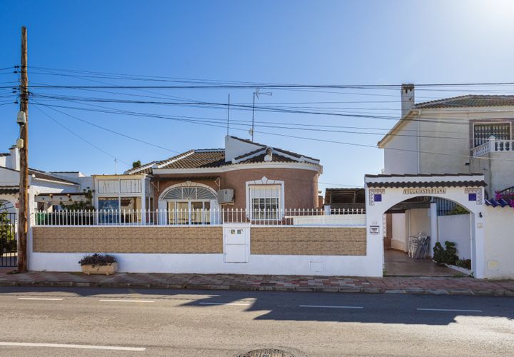 Villa a Torrevieja, Alicante, Torrevieja - € 330.000 | Ref: CSPB-49375 - foto 1