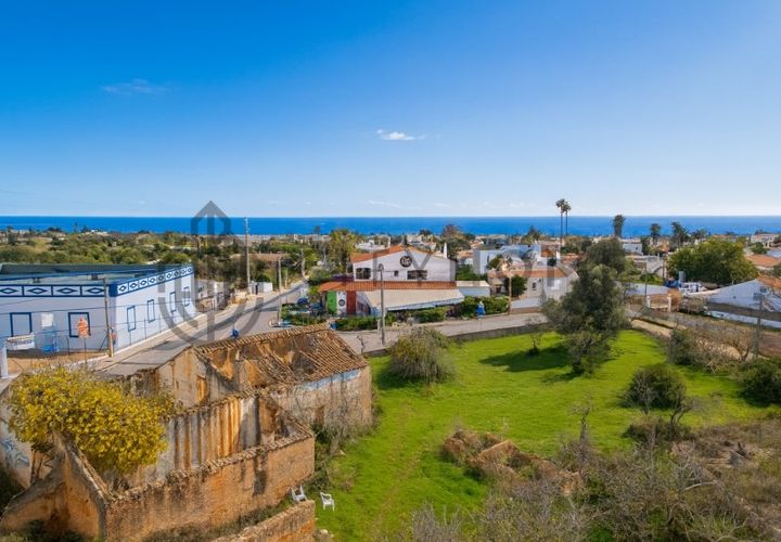 Helårsgrund i Estombar, Faro, Estombar - € 750.000 | Ref: City-25-99C - foto 1