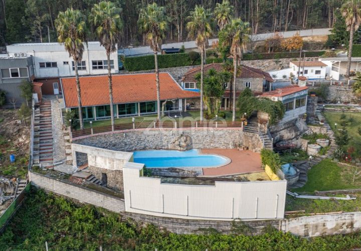 Villa en Vila Verde, Braga, Vila Verde - € 1.200.000 | Ref: ZMPT583386 - photo 1