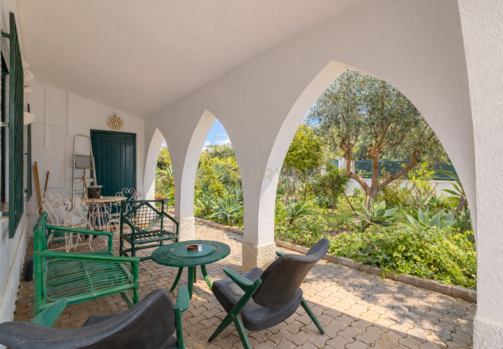 Villa i Alvor, Faro, Alvor - € 895.000 | Ref: C0369-00812 - foto 1