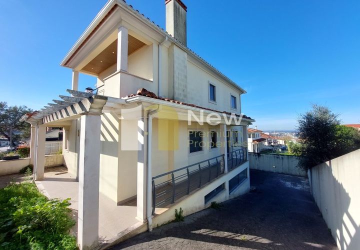 Byhus i Leiria, Leiria, Leiria - € 370.000 | Ref: LE079 - foto 1
