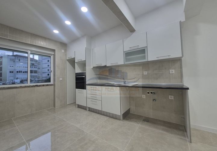 Lejlighed i Almada, Setubal, Almada - € 320.000 | Ref: AP13.199 - foto 1