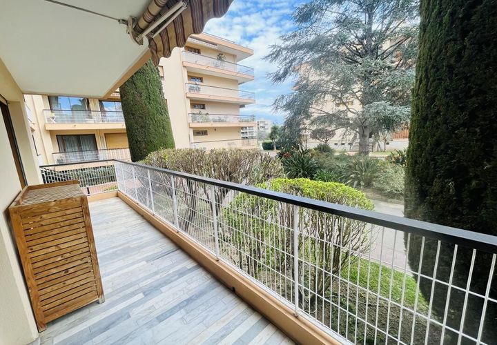 Lejlighed i Sainte-Maxime, Var, Sainte-Maxime - € 429.000 | Ref: getkey_9031 - foto 1