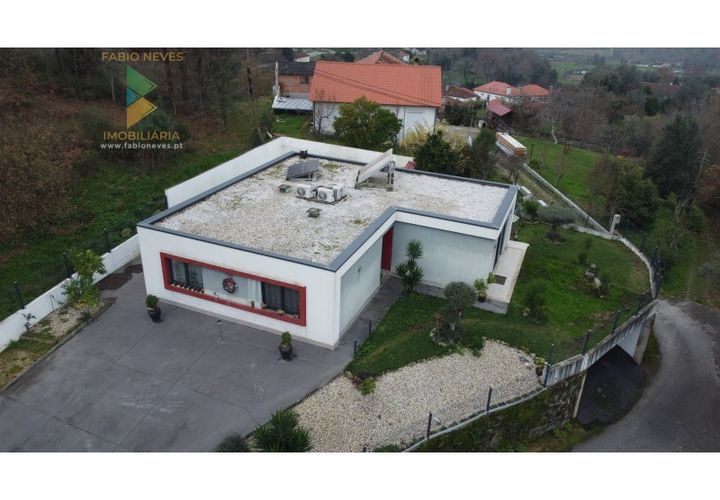 Villa i Arcos de Valdevez, Viana do Castelo, Arcos de Valdevez - € 346.000 | Ref: AVV-021-021 - foto 1
