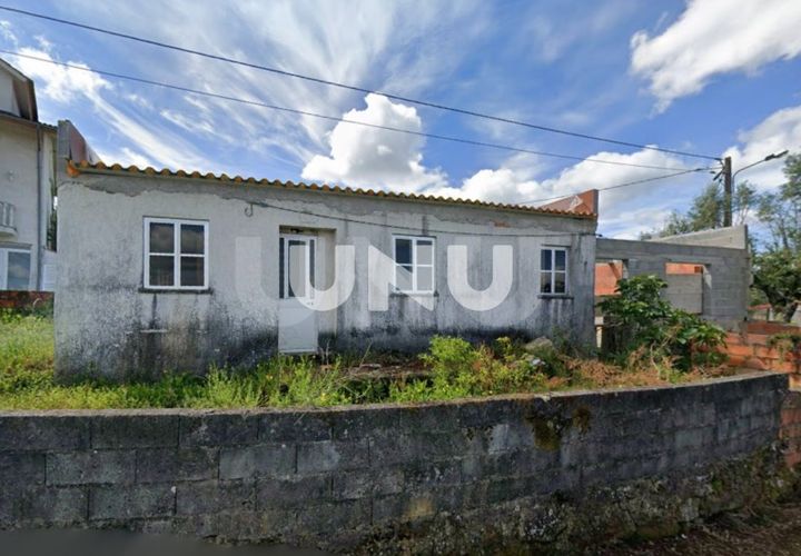 Villa a Lordosa, Viseu, Lordosa - € 125.000 | Ref: UNU.I.1848.15002 - foto 1