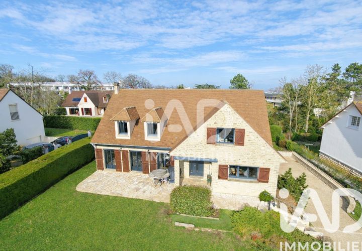 Villa a Chambourcy, Yvelines, Chambourcy - € 1.790.000 | Ref: 98963 - foto 1
